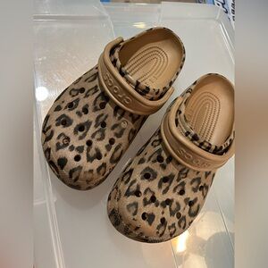 CROCS Kids Tan Leopard Water Shoes